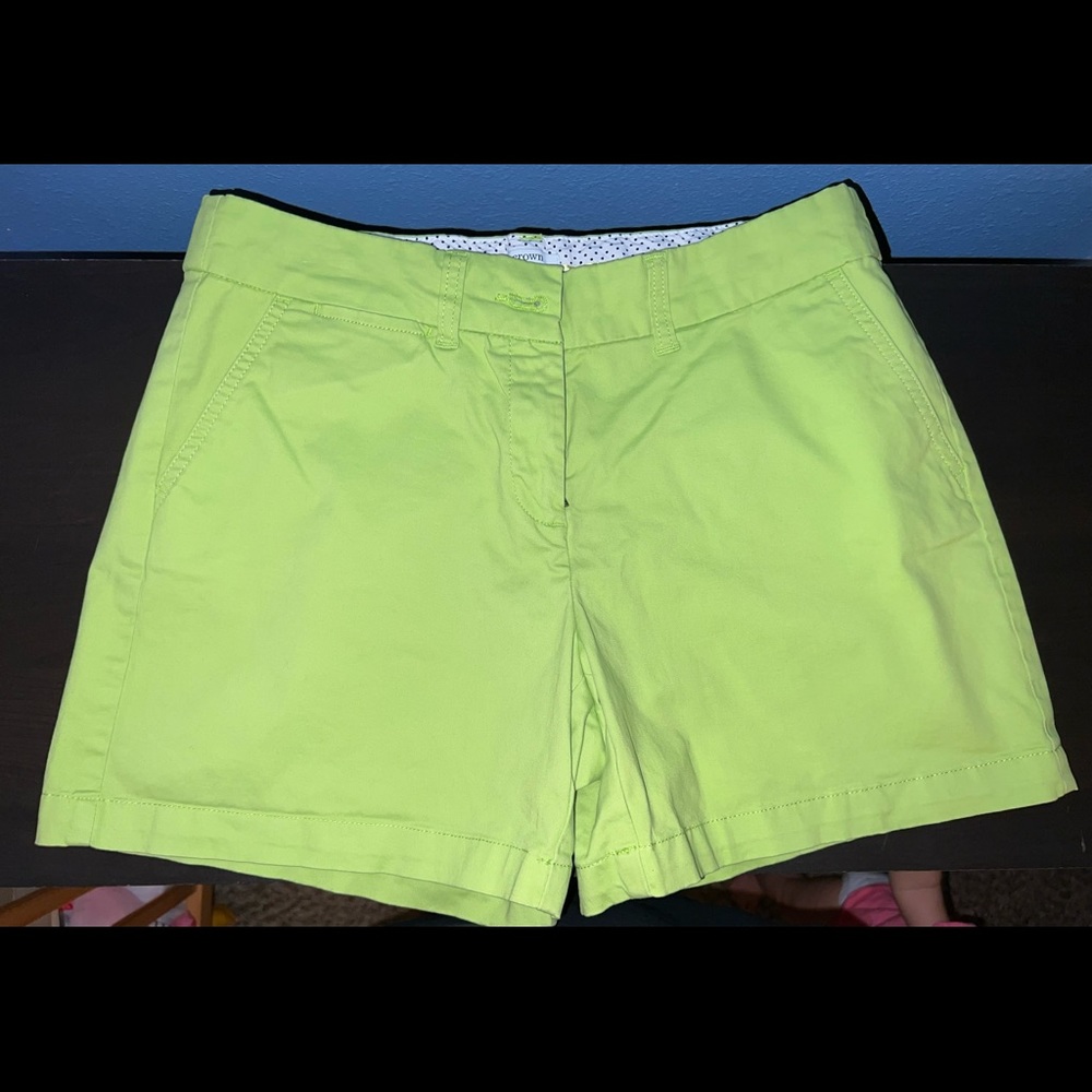 Crown & Ivy Lime Green Shorts Size 6